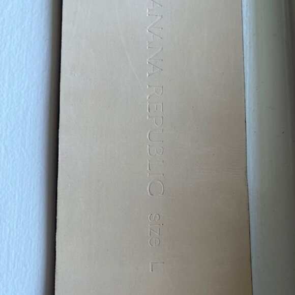 Banana Republic wide leather belt. - Picture 6 of 8